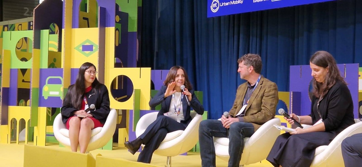 Dublin City Council's Drones Unit Digital Innovation Coordinator Veronica Mariti Sesoko participating in the thematic roundtable: Solving Urban Logistics Thanks to Public-Private Collaboration.The session ‘Improving Logistics Services at Lower Carbon Footprint’